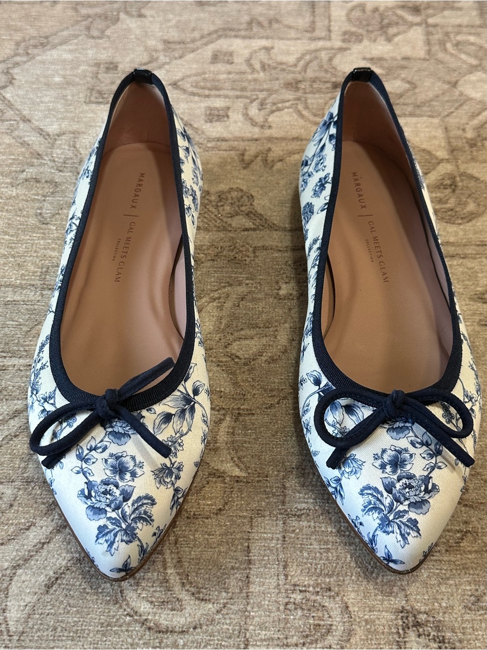 Margaux × Gal Meets Glam "The Pointe" Ballet Flat In Blue Toile Floral - Picture 3 of 8